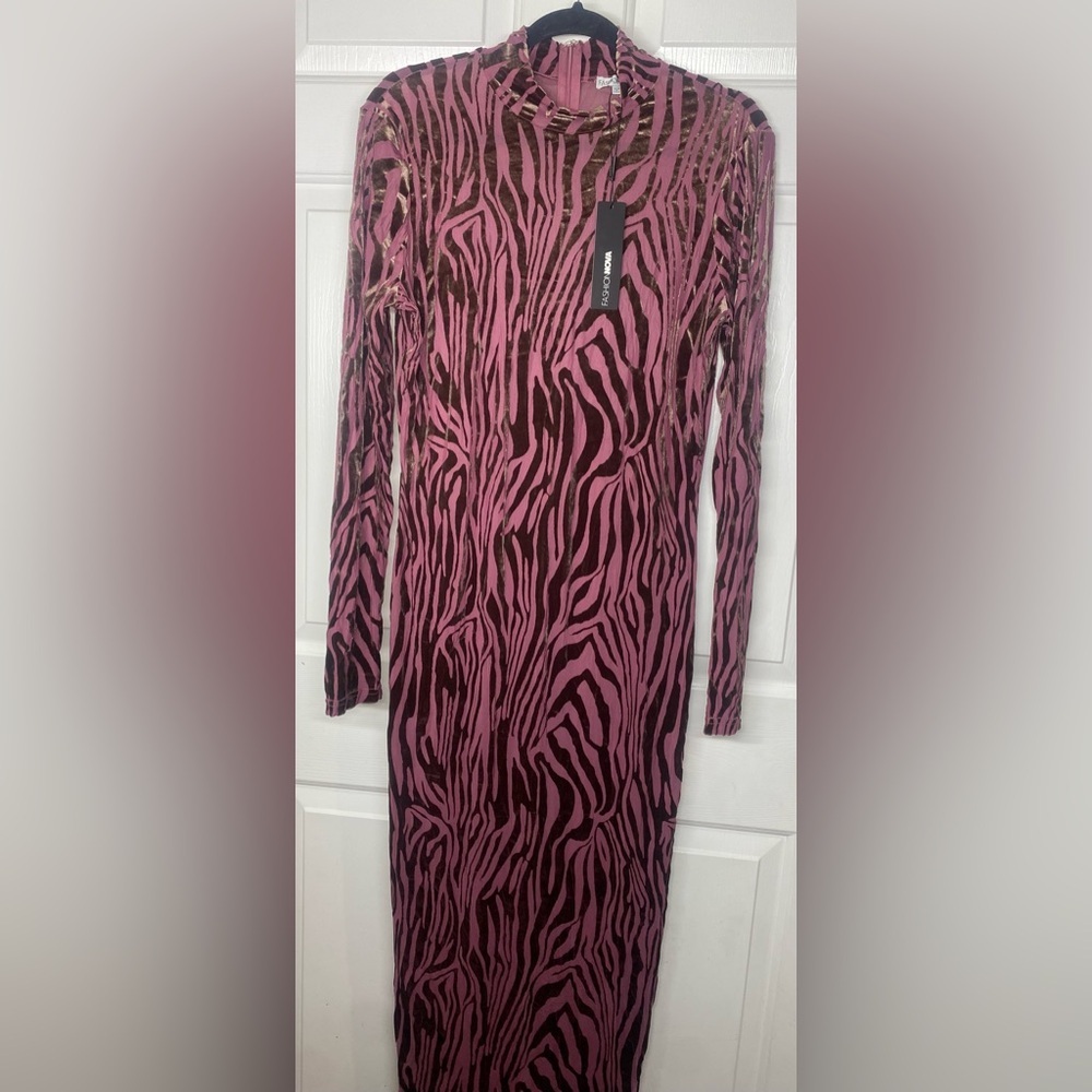 Fashion Nova Running Wild Mesh Maxi Dress - Pink/combo 3X NWT - Picture 2 of 6